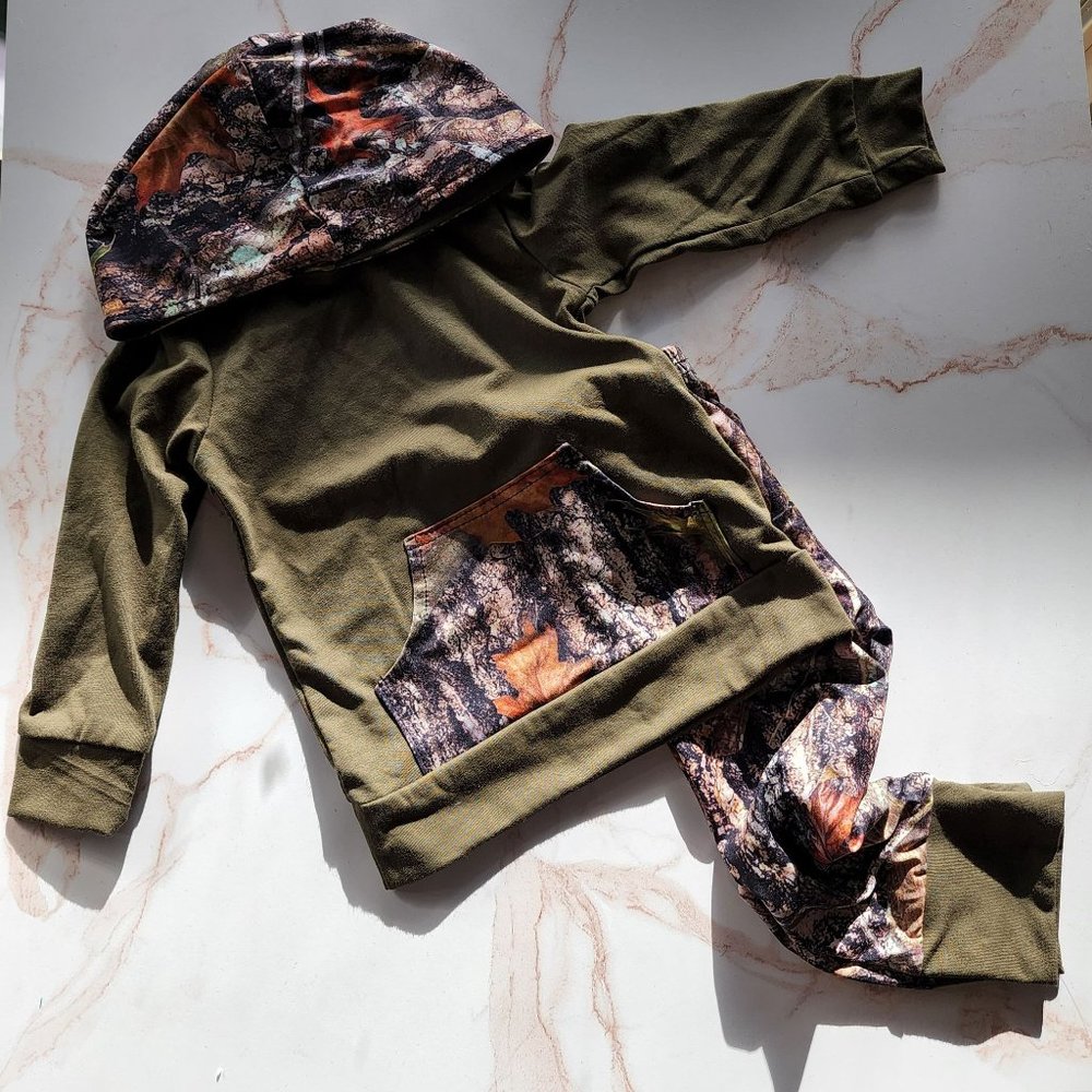 Forest Green & Camo Hoodie & Pant Boys Set
